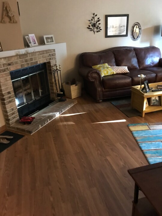 3560 Blue Jay Way in Eagan, MN - Building Photo