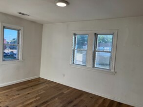 1003 Clifton Ave-Unit -N2 in Sharon Hill, PA - Building Photo - Building Photo