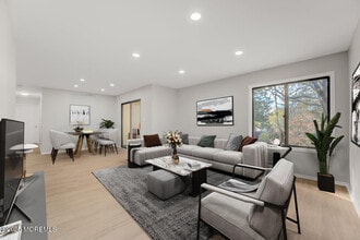 178 Amberly Dr in Englishtown, NJ - Building Photo - Building Photo