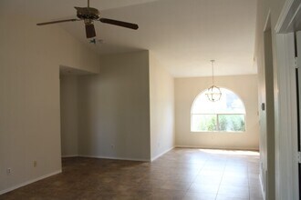 1017 W Redondo Dr in Gilbert, AZ - Building Photo - Building Photo