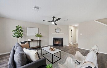 10807 Indigo Creek, Unit 115 in San Antonio, TX - Building Photo - Building Photo