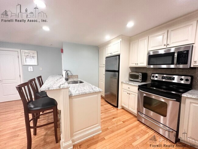 162 Salem St, Unit 1