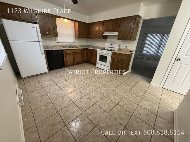 property at 1123 Wilshire Pl