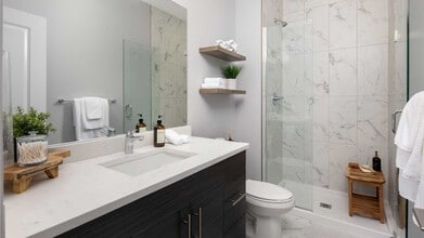 Trinity Gate Condominiums in Windsor, ON - Building Photo - Building Photo