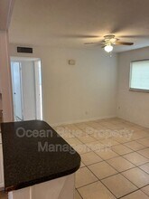 1942 Passaic Ave in Ft. Myers, FL - Building Photo - Building Photo