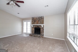 5660 Pine Meadows Ct in Morrow, GA - Building Photo - Building Photo