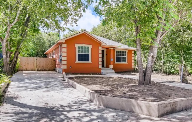 530 Belmont in San Antonio, TX - Building Photo - Building Photo