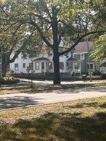 176 Brush Hill Rd, Unit 2 in Milton, MA - Building Photo