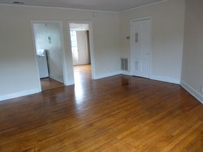Edgewood Terrace Apartments in Birmingham, AL - Building Photo - Building Photo