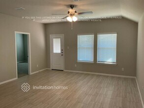 417 Kaufman Dr in Azle, TX - Foto de edificio - Building Photo