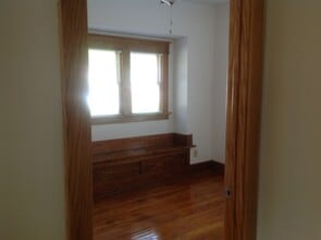 2417 Woodland Ave, Unit apt 1 in Des Moines, IA - Foto de edificio - Building Photo