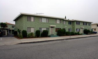 Acacia Apartments