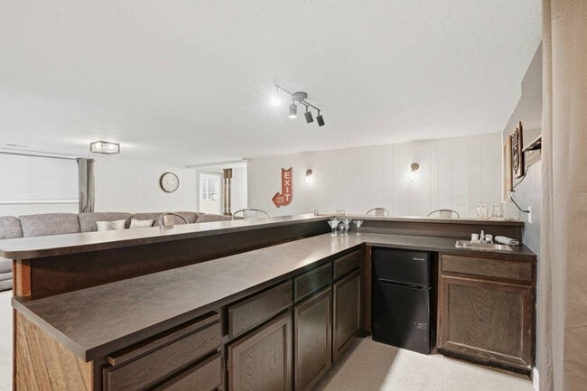 3588 Bengal Blvd in Cottonwood Heights, UT - Building Photo - Building Photo