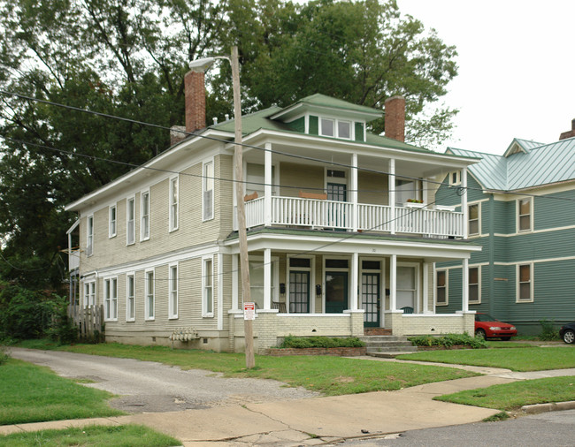 20 N Idlewild St in Memphis, TN - Foto de edificio - Building Photo