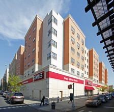 White Plains Courtyard in Bronx, NY - Building Photo - Building Photo