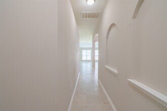2630 Steelhead Dr in Houston, TX - Building Photo - Building Photo