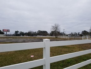 PreLeasing Luxury TownHomes and Retail Center in Lake Charles, LA - Building Photo - Building Photo