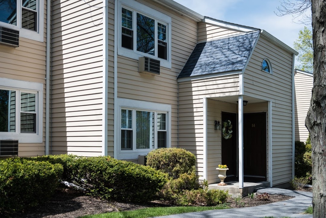 Harriman Woods Apartments in Harriman, NY - Foto de edificio
