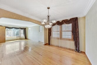 5644 N Meade Ave in Chicago, IL - Building Photo - Building Photo