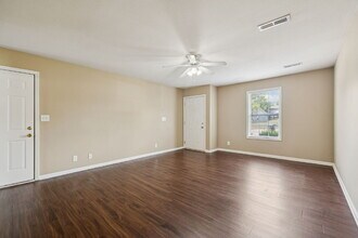 269 A EXECUTIVE AVE, CLARKSVILLE, TN 37042 in Clarksville, TN - Building Photo - Building Photo