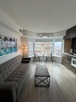 150 Bloor St W, Unit SI ID1510938P in Toronto, ON - Building Photo