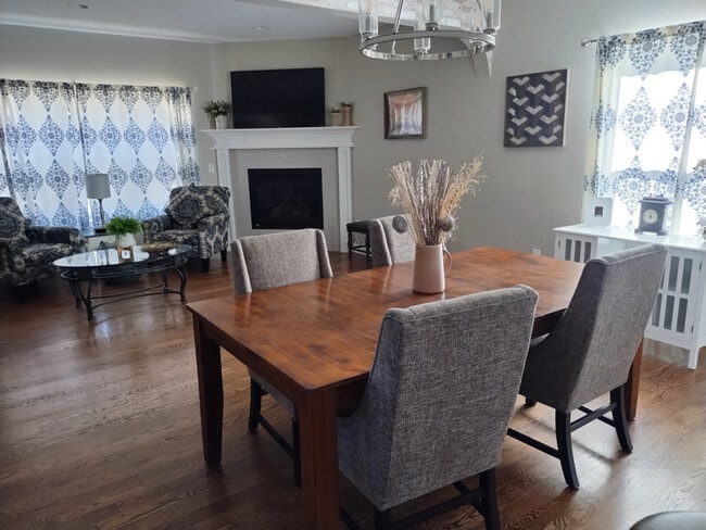 property at 208 Custer Ave