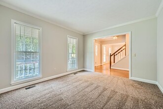2459 Jacks View Ct in Snellville, GA - Building Photo - Building Photo