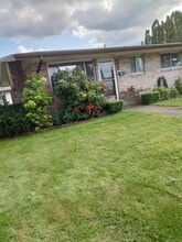 1212 9th Ave NW, Unit 1212 9th Ave NW Puyallup in Puyallup, WA - Foto de edificio - Building Photo