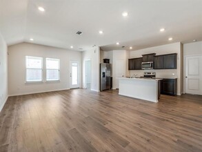 6511 Whitecap Dr in Princeton, TX - Building Photo - Building Photo