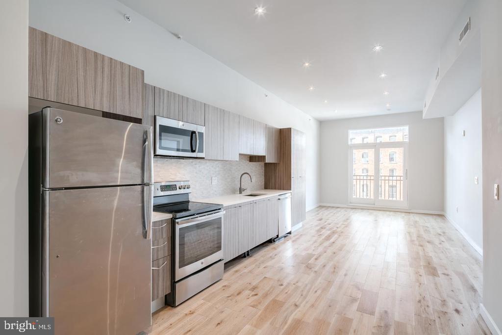 412-26 S 13th St in Philadelphia, PA - Building Photo