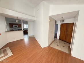 6661 W Telegraph Rd in Las Vegas, NV - Building Photo - Building Photo