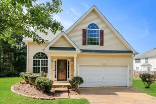 6865 Old Bethsaida Way in Riverdale, GA - Building Photo