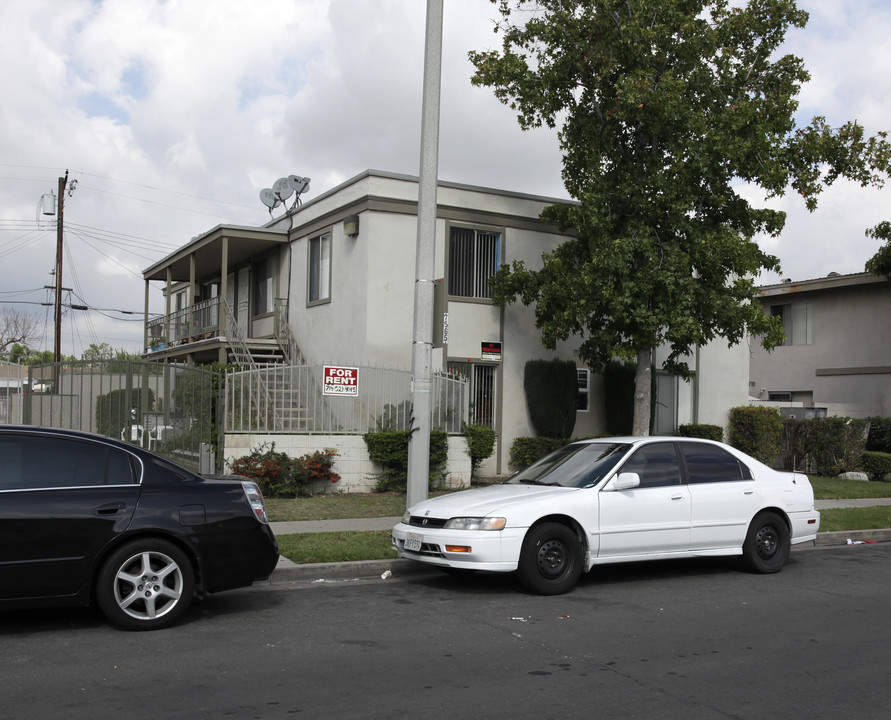 7565 Jackson Way in Buena Park, CA - Building Photo