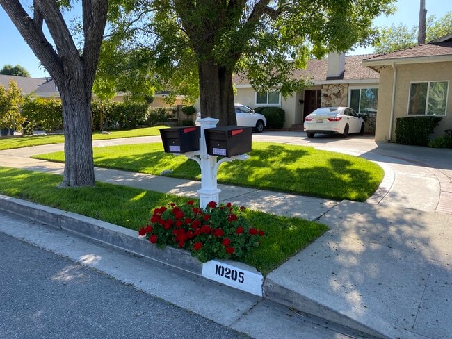 property at 10207 Louise Ave