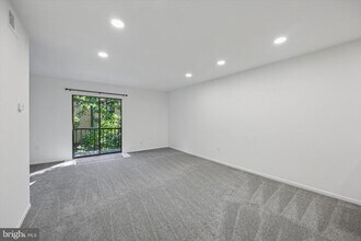 214 Painters Crossing in Chadds Ford, PA - Building Photo - Building Photo