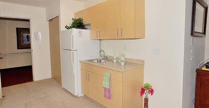 Whispering Chase Senior Apartments in Cheyenne, WY - Building Photo - Interior Photo