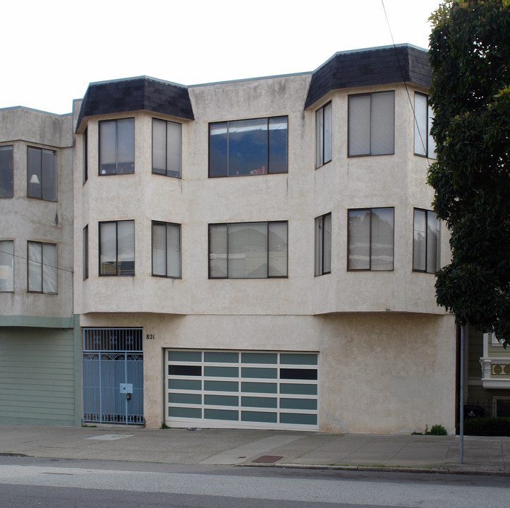 821 Diamond St in San Francisco, CA - Building Photo