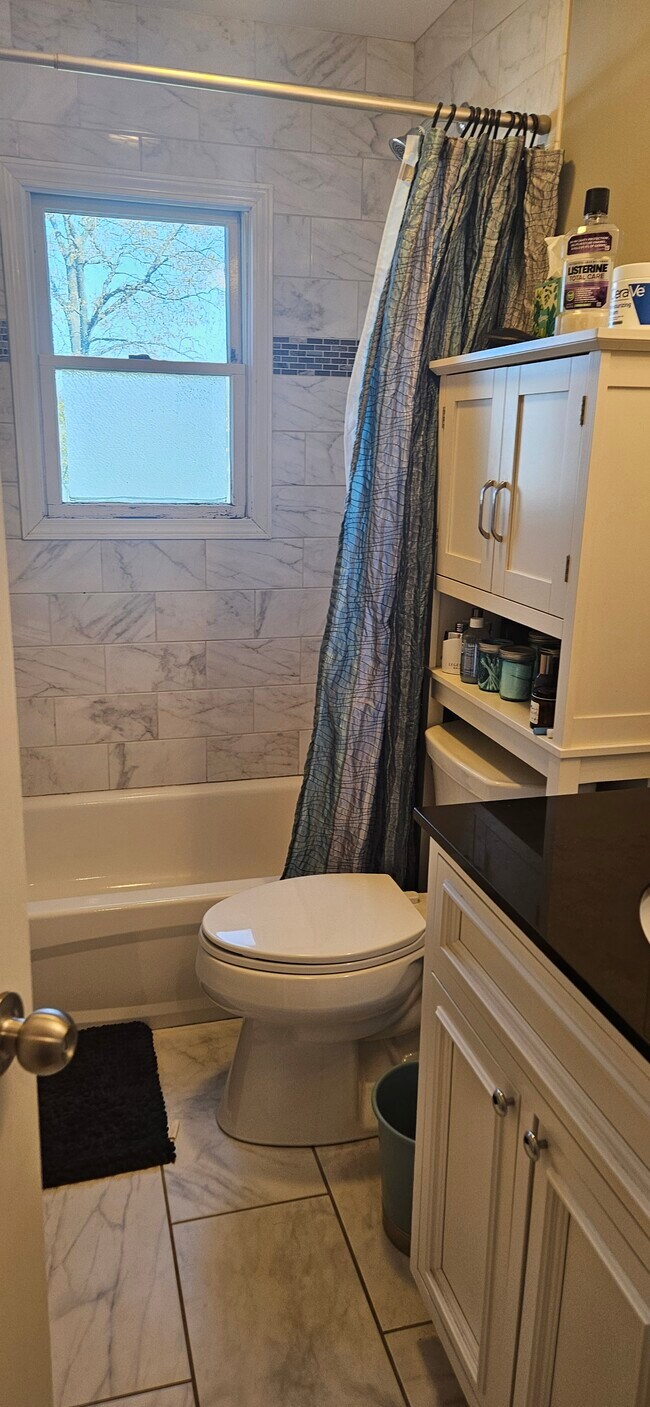 1 Hallock St in Farmingdale, NY - Building Photo - Building Photo
