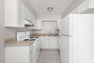 131 Bayou View Dr in Fort Walton Beach, FL - Building Photo - Building Photo