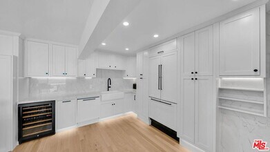 6 Fleet St in Marina Del Rey, CA - Building Photo - Building Photo