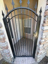 Elegant 3-Bedroom Home in Seven Oaks in Bakersfield, CA - Building Photo - Building Photo