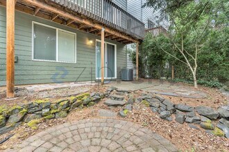 3785 Wild Rose Loop in West Linn, OR - Foto de edificio - Building Photo