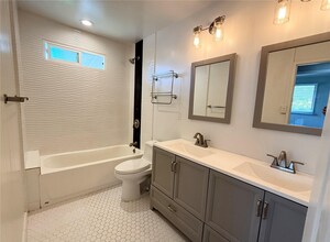 68-99-226 Au St in Waialua, HI - Building Photo - Building Photo