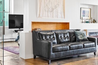 717 Atlantic Ave in Boston, MA - Building Photo - Building Photo