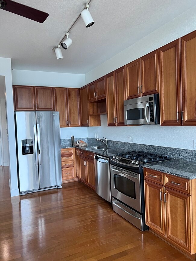 property at 150 E Robinson St