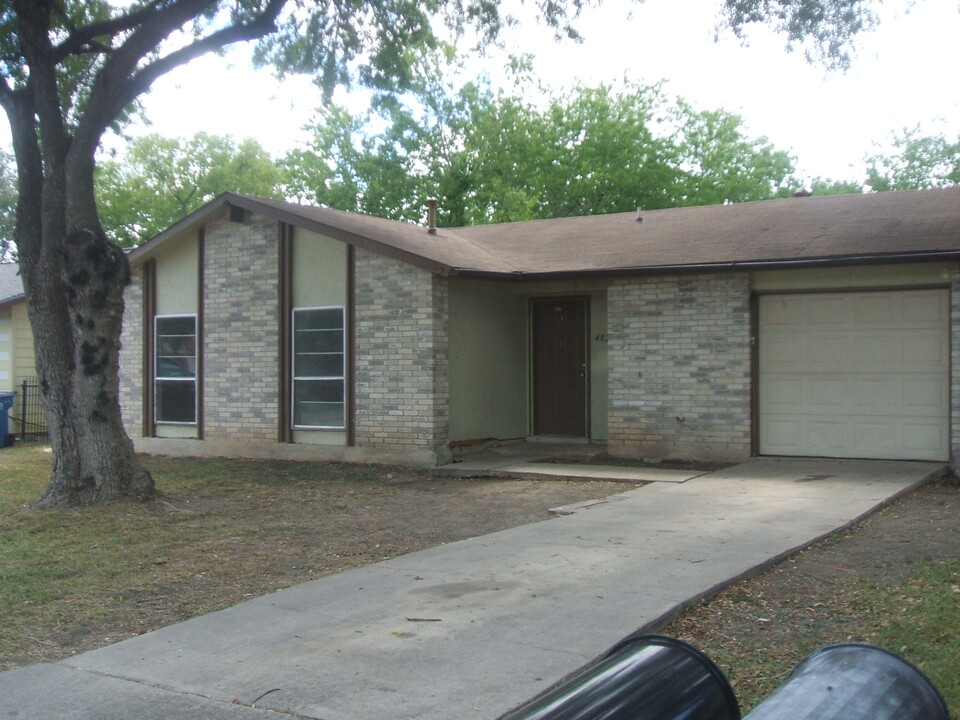 4822 Borchers Dr in San Antonio, TX - Building Photo