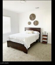 7360 N Decatur Blvd in North Las Vegas, NV - Foto de edificio - Building Photo