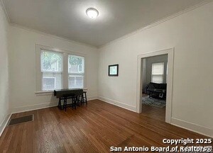 415 W Mistletoe Ave in San Antonio, TX - Building Photo - Building Photo