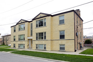 2446 N 78th Ct Apartamentos