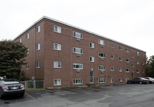 28-36 Marlboro St in Quincy, MA - Foto de edificio - Building Photo